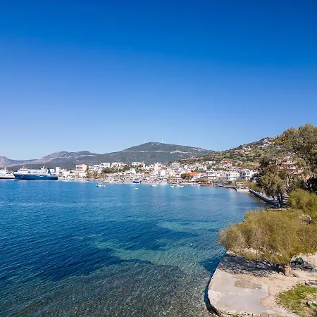 ο μόλος Marmari (Evia)